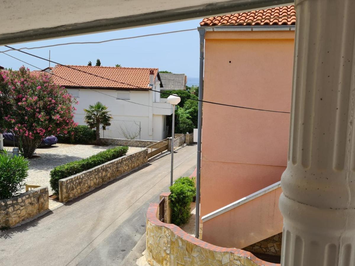 Apartments Tuka Near The Beach فير المظهر الخارجي الصورة