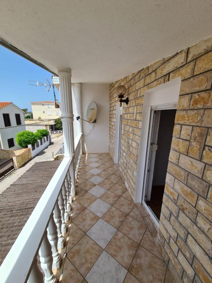 Apartments Tuka Near The Beach فير المظهر الخارجي الصورة